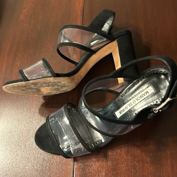 Manolo Blahnik black suede sandals with two transparent straps. 3 1/2” heel. - Picture 5 of 6